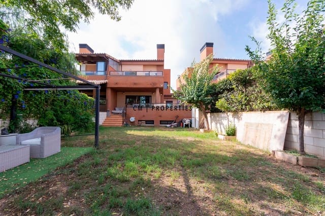 Casa de 5 habitaciones en Bétera en alquiler con piscina garaje - 3.000 € (Ref: 9816380)