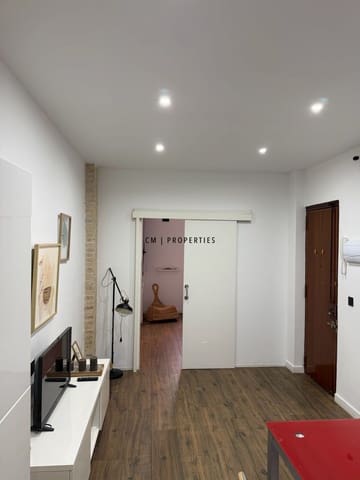 2 Zimmer Wohnung zu vermieten in València Stadt - 1.400 € (Ref: 9816381)