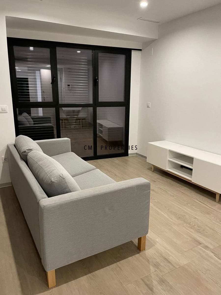 2 Zimmer Wohnung zu vermieten in Valencia Stadt - 1.600 € (Ref: 9819206)