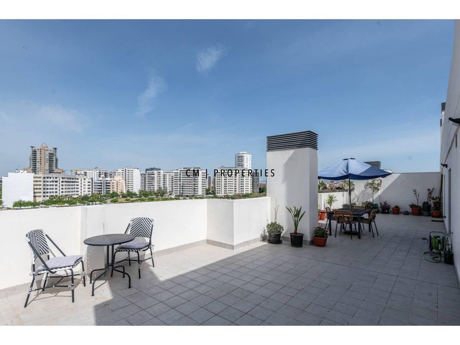 4 Zimmer Penthouse zu vermieten in Valencia Stadt mit Pool Garage - 2.500 € (Ref: 9819617)