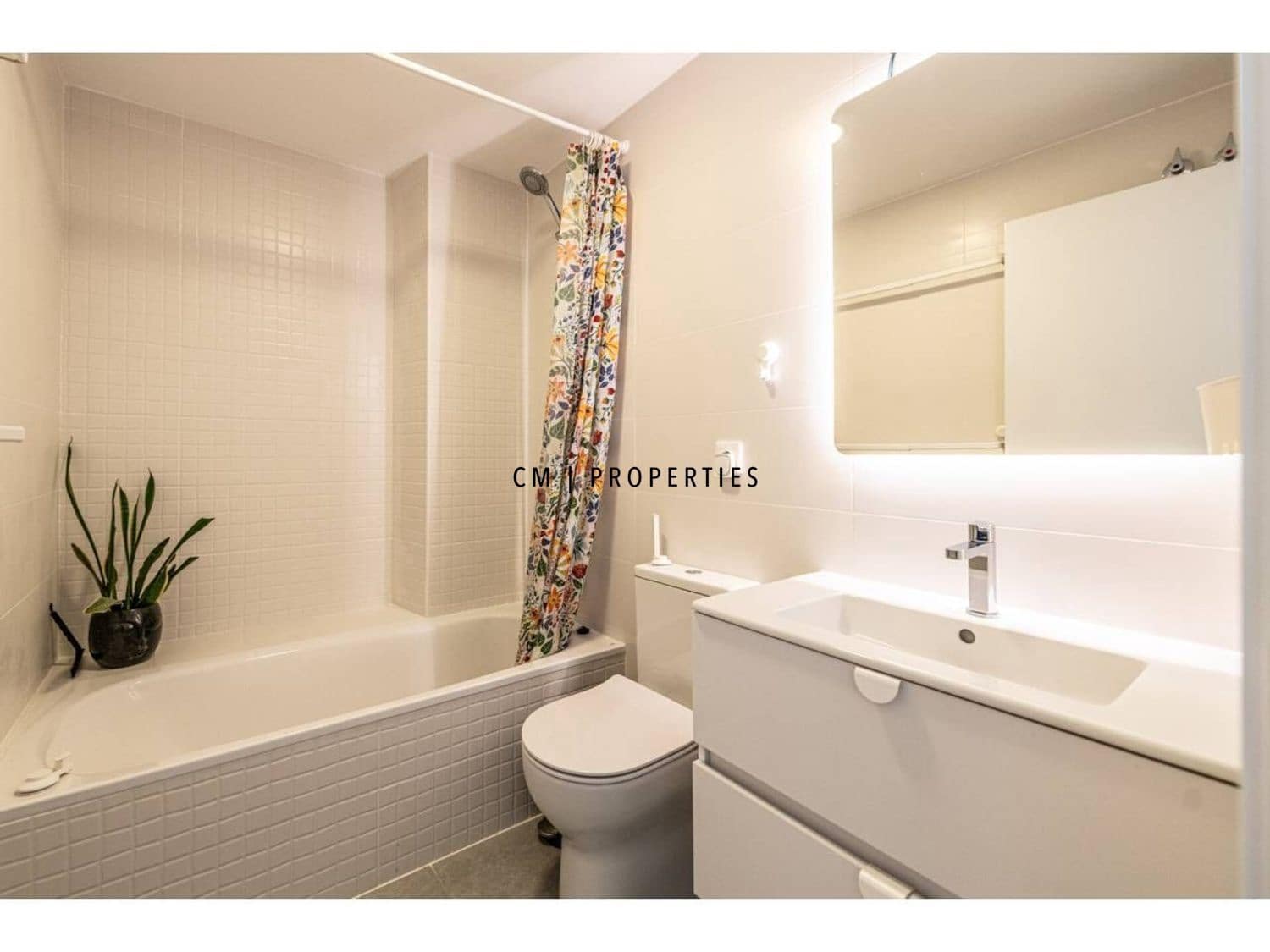 4 Zimmer Penthouse zu vermieten in Valencia Stadt mit Pool Garage - 2.500 € (Ref: 9819617)