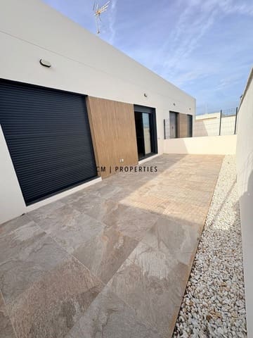 2 bedroom Villa for rent in Serra with pool garage - € 1,250 (Ref: 9821110)