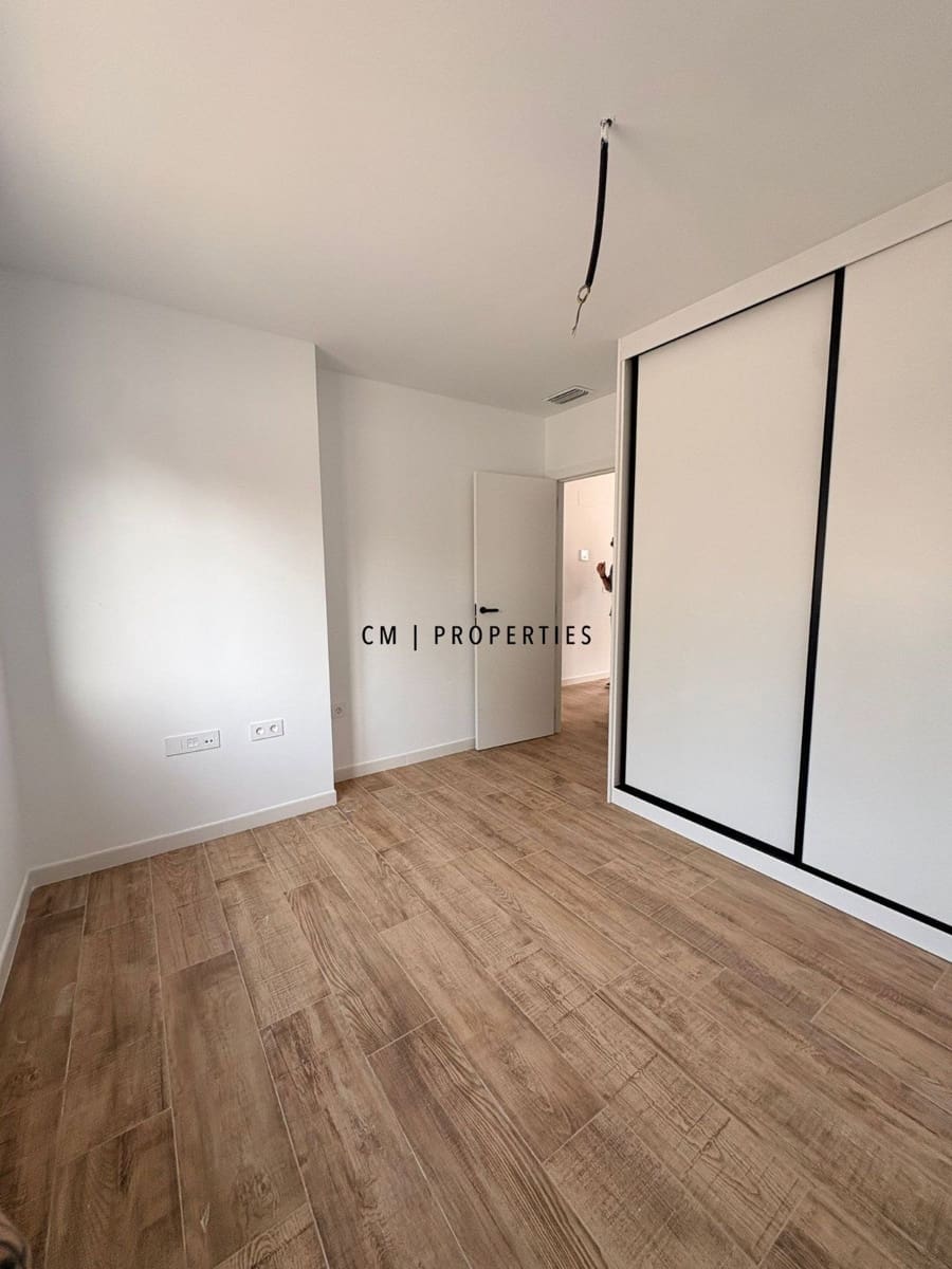 2 bedroom Villa for rent in Serra with pool garage - € 1,250 (Ref: 9821110)