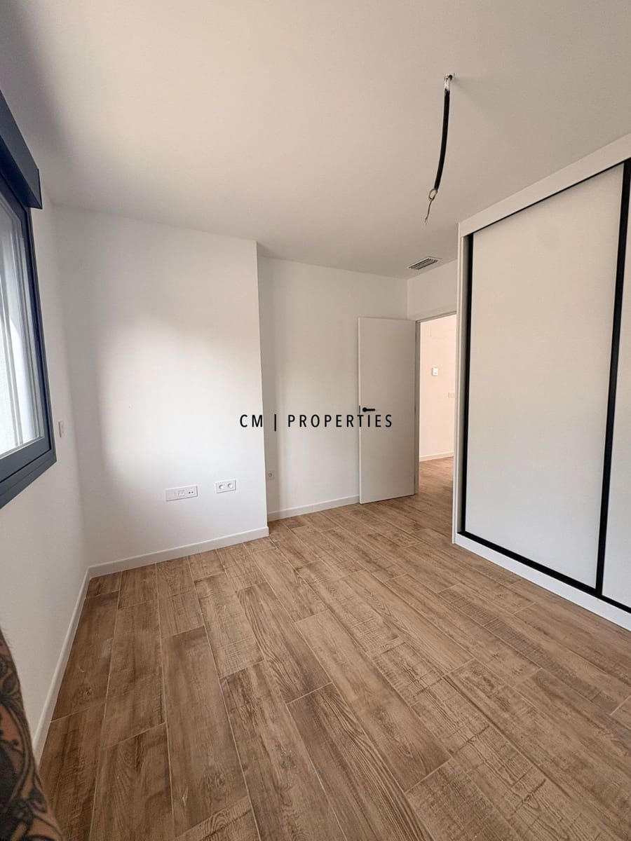 2 bedroom Villa for rent in Serra with pool garage - € 1,250 (Ref: 9821110)