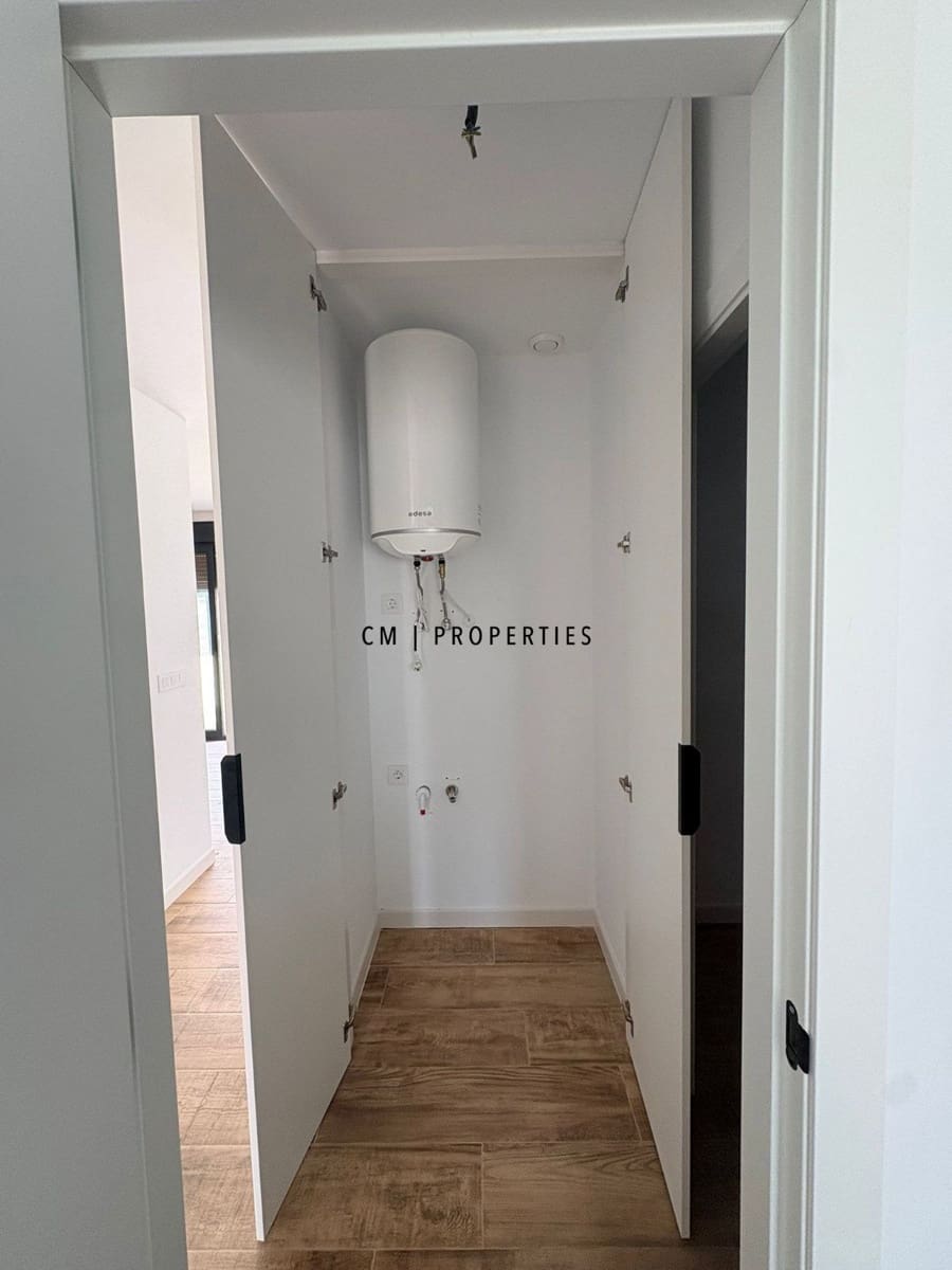 2 bedroom Villa for rent in Serra with pool garage - € 1,250 (Ref: 9821110)