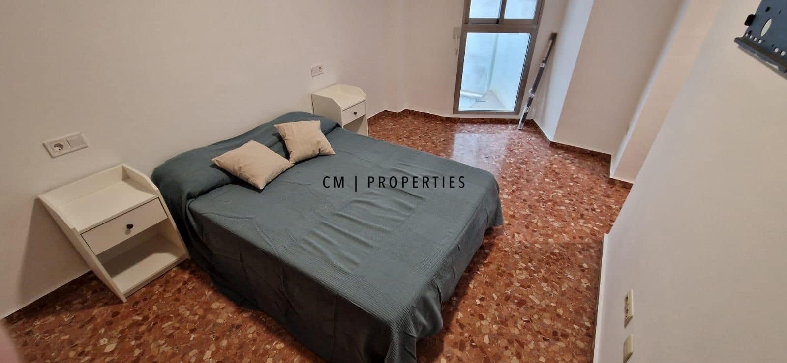 3 quarto Apartamento para arrendar em Valencia cidade - 1 500 € (Ref: 9821478)