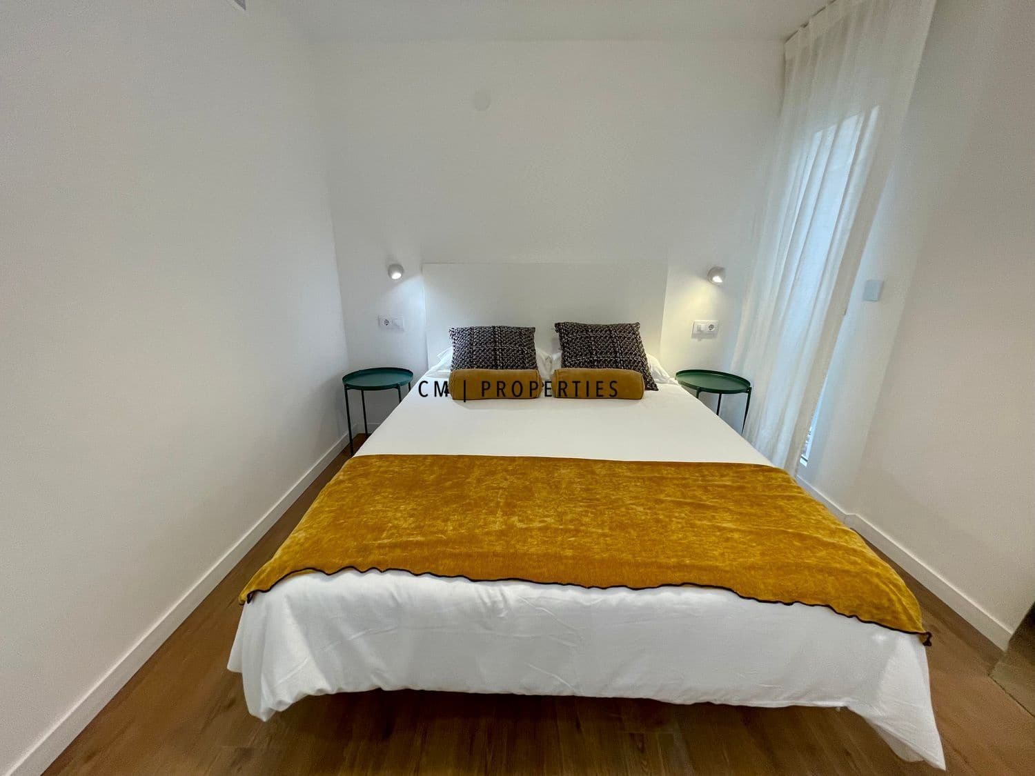 2 quarto Apartamento para arrendar em Valencia cidade com garagem - 2 000 € (Ref: 9821479)