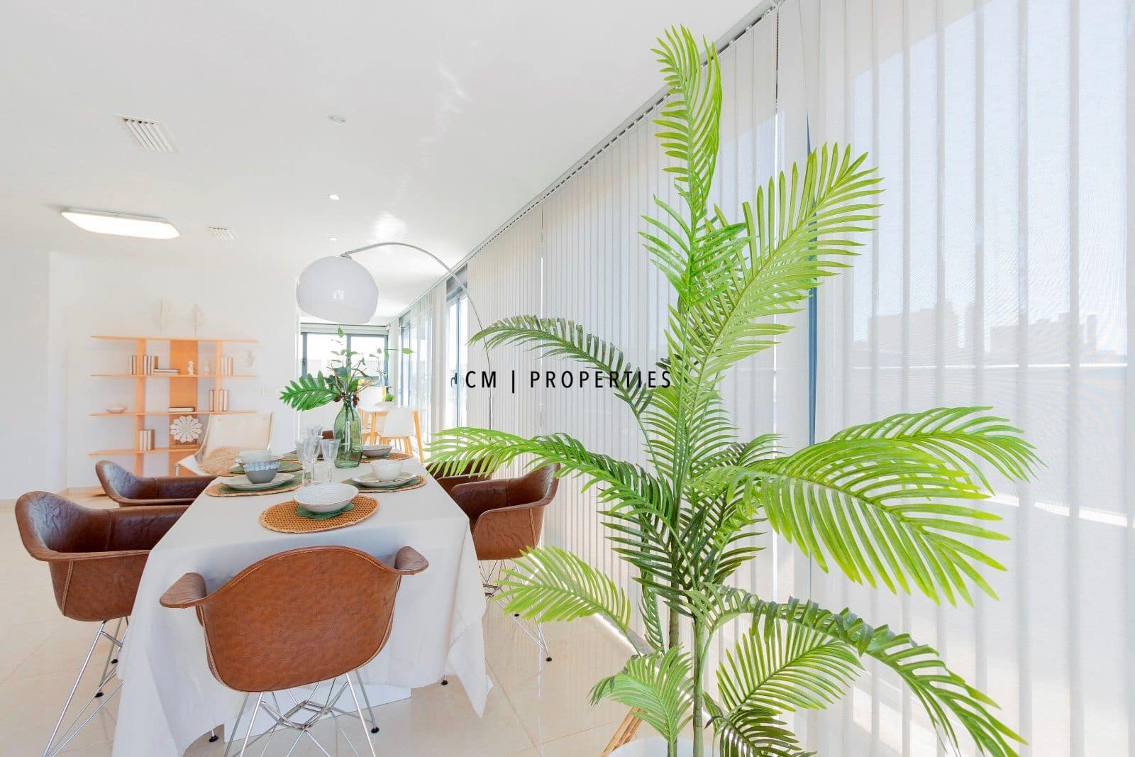 3 quarto Penthouse para arrendar em Valencia cidade com piscina garagem - 5 000 € (Ref: 9821583)