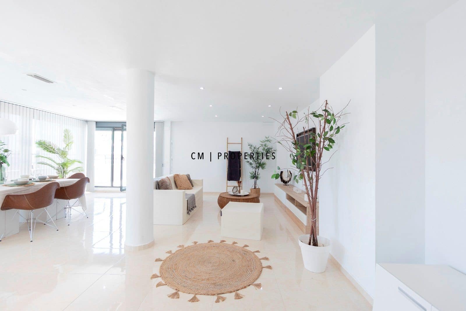 3 quarto Penthouse para arrendar em Valencia cidade com piscina garagem - 5 000 € (Ref: 9821583)