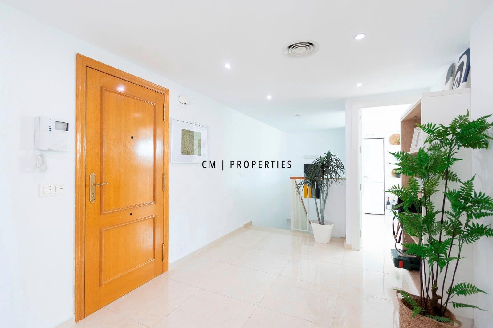 3 quarto Penthouse para arrendar em Valencia cidade com piscina garagem - 5 000 € (Ref: 9821583)