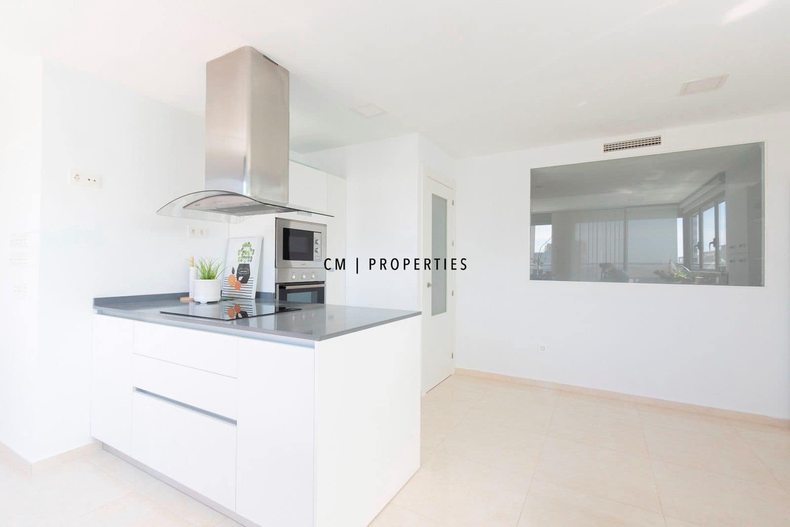 3 quarto Penthouse para arrendar em Valencia cidade com piscina garagem - 5 000 € (Ref: 9821583)
