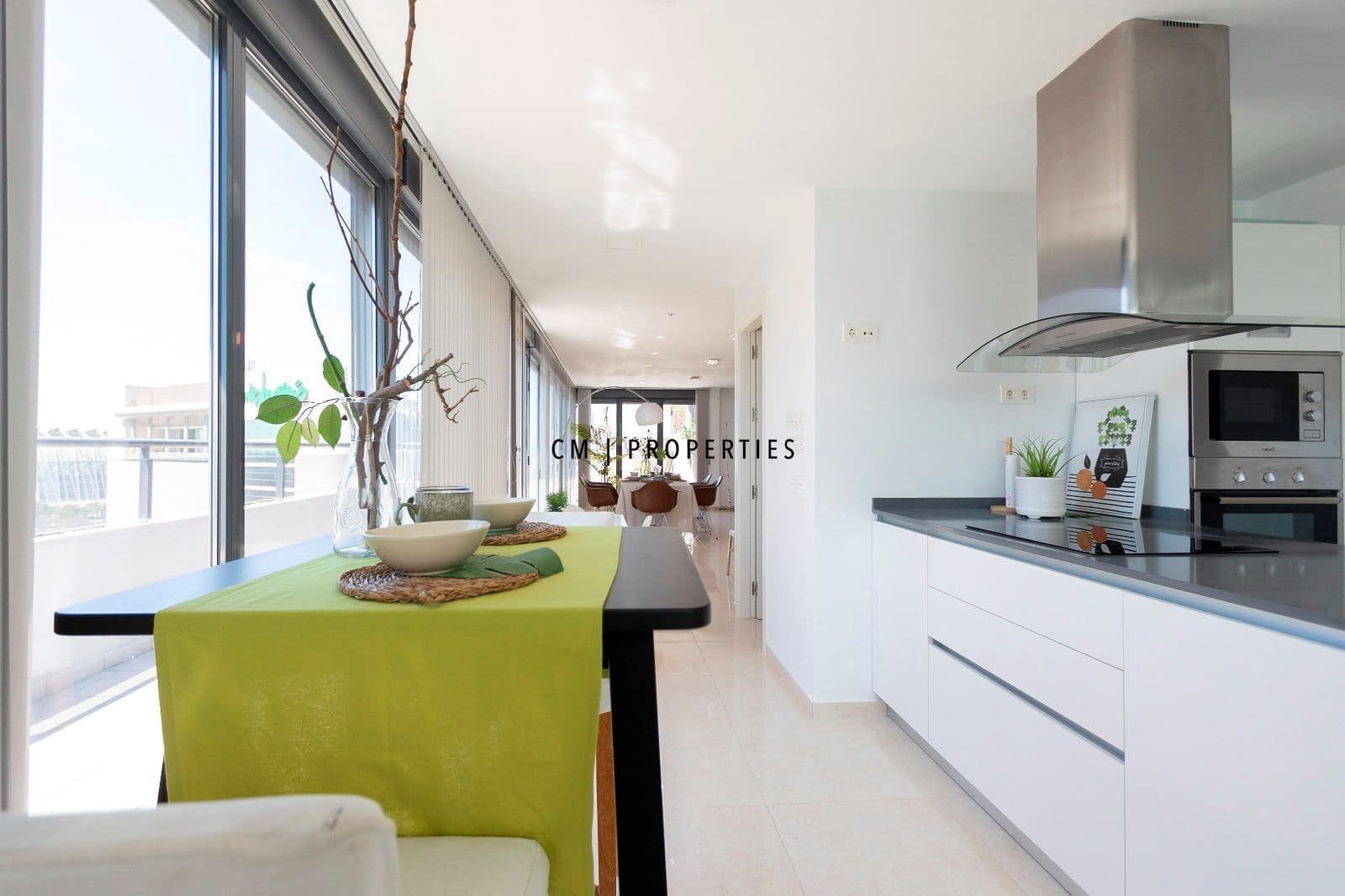 3 quarto Penthouse para arrendar em Valencia cidade com piscina garagem - 5 000 € (Ref: 9821583)