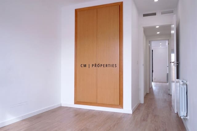 Piso de 3 habitaciones en Bétera en alquiler con garaje - 1.200 € (Ref: 9824032)