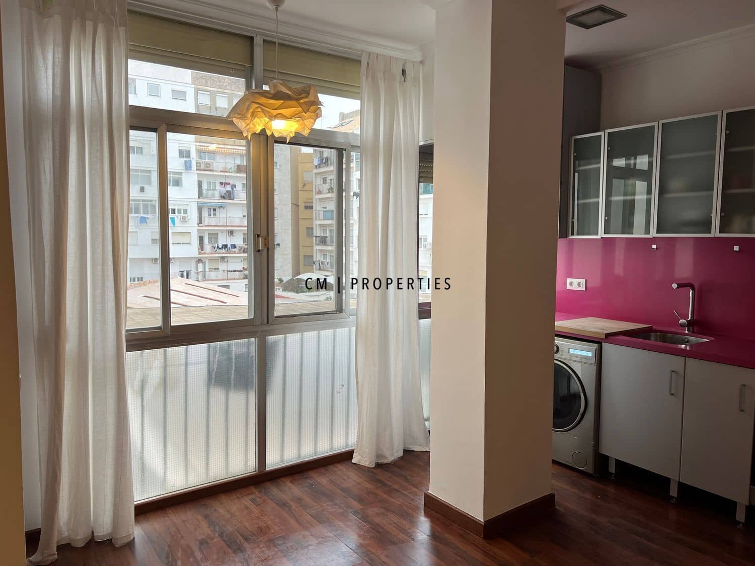 2 Zimmer Wohnung zu vermieten in Valencia Stadt - 1.550 € (Ref: 9827512)