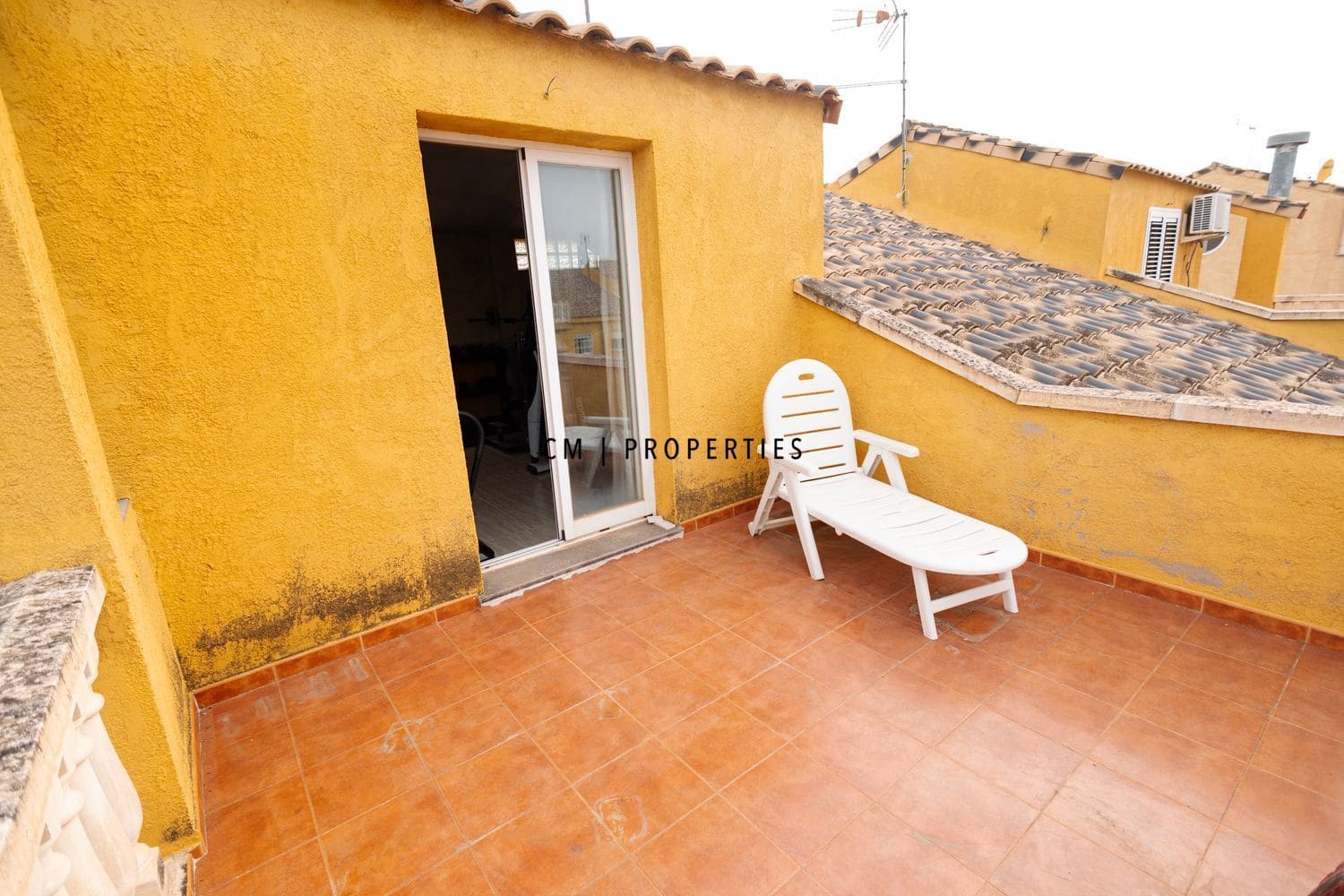 5 Zimmer Villa zu verkaufen in La Pobla de Vallbona mit Pool - 460.000 € (Ref: 9827514)