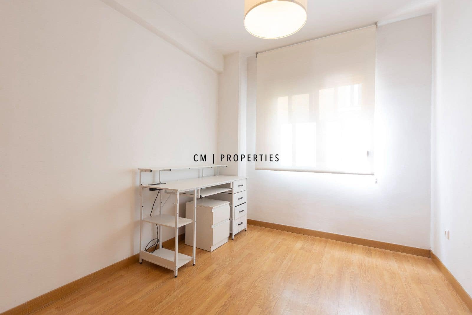 3 slaapkamer Huis te huur in Chiva met zwembad garage - € 1.800 (Ref: 9829765)