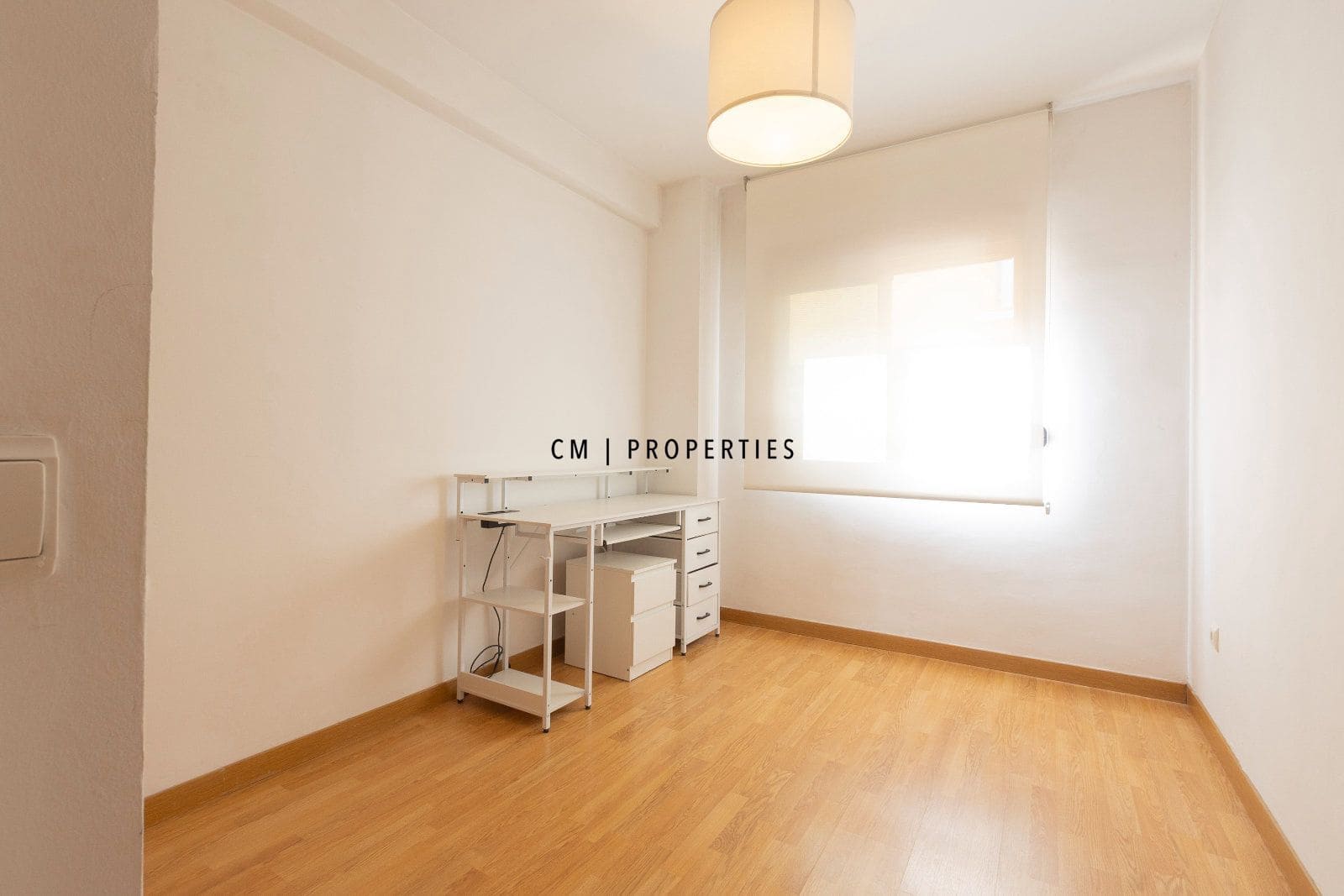 3 slaapkamer Huis te huur in Chiva met zwembad garage - € 1.800 (Ref: 9829765)