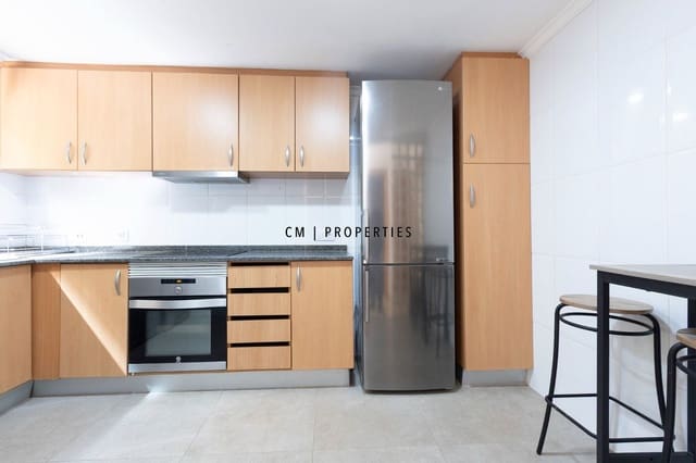 3 slaapkamer Huis te huur in Chiva met zwembad garage - € 1.800 (Ref: 9829765)