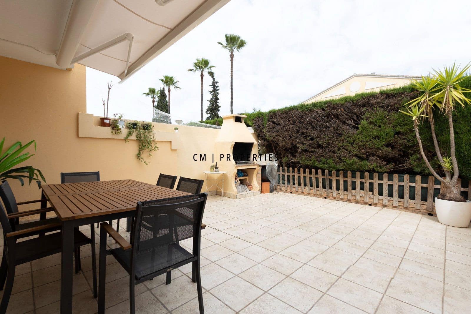 3 slaapkamer Huis te huur in Chiva met zwembad garage - € 1.800 (Ref: 9829765)