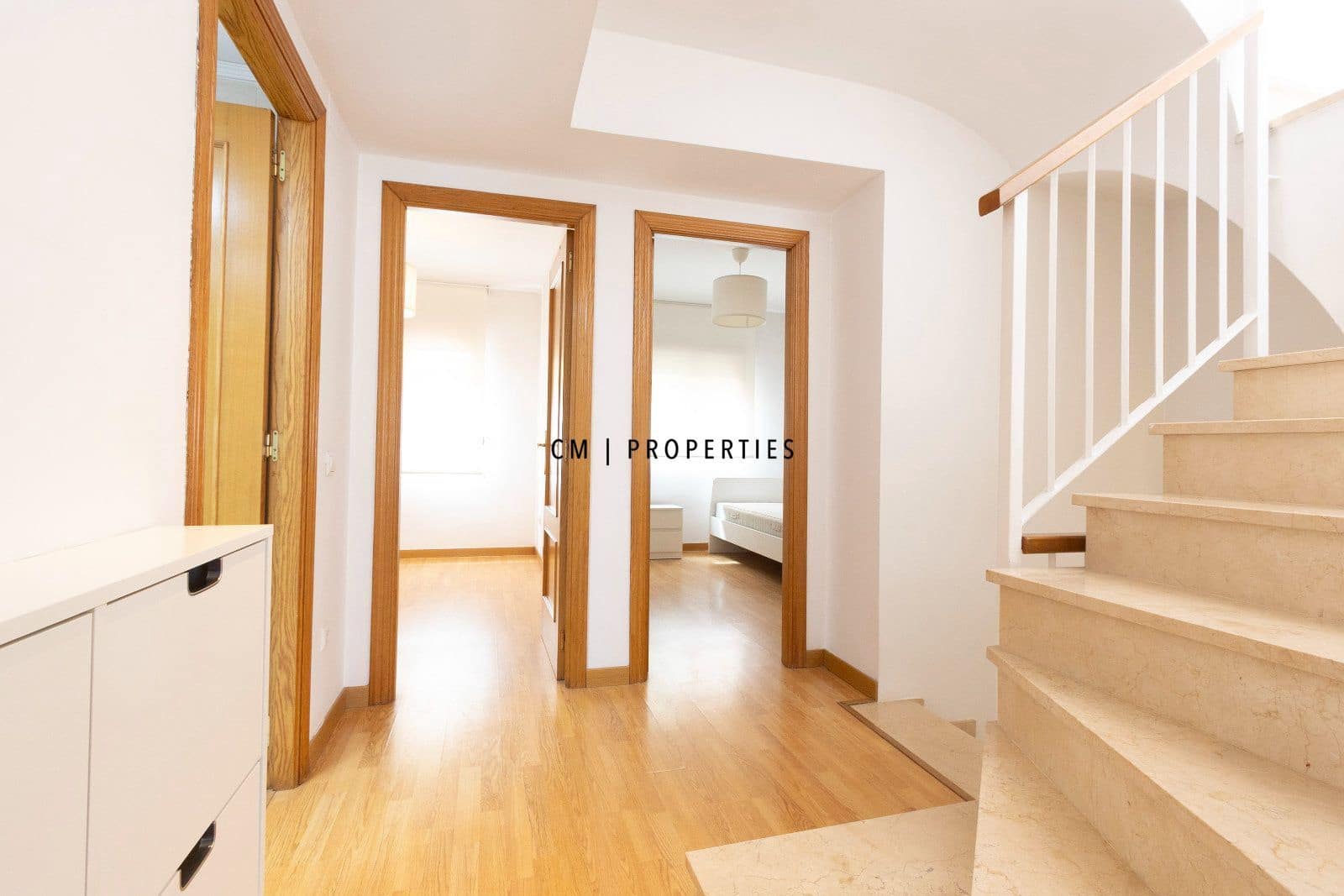 3 slaapkamer Huis te huur in Chiva met zwembad garage - € 1.800 (Ref: 9829765)