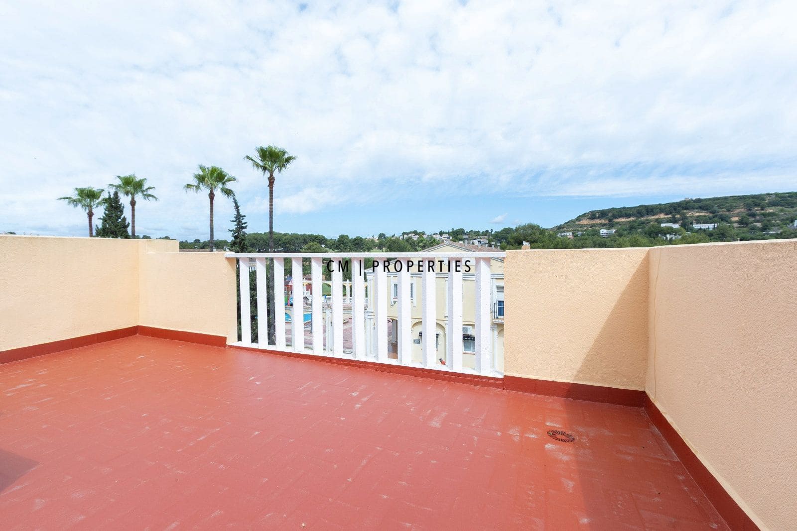 3 slaapkamer Huis te huur in Chiva met zwembad garage - € 1.800 (Ref: 9829765)