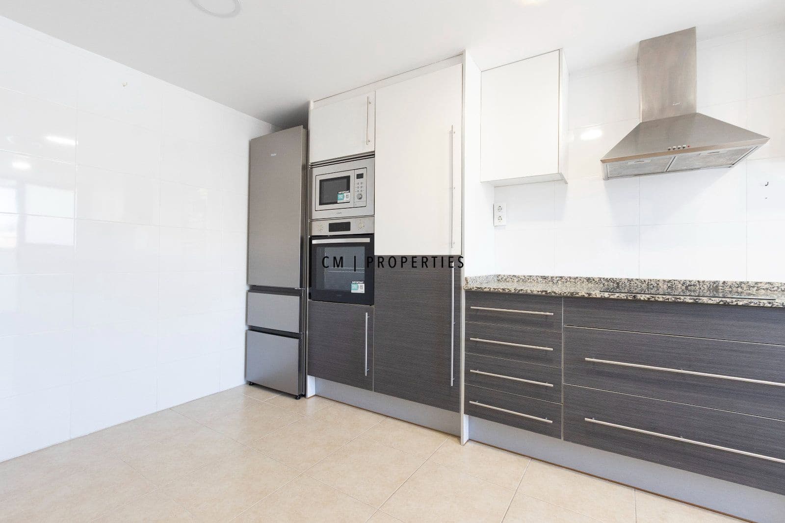3 camera da letto Attico da affittare in La Pobla de Farnals con piscina garage - 1.400 € (Rif: 9829766)