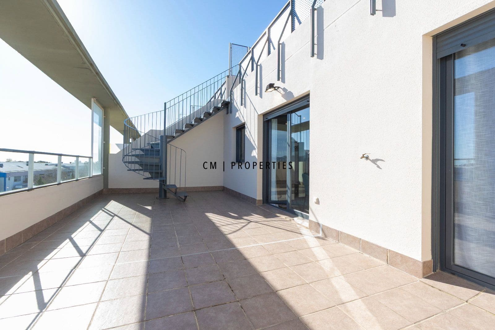 3 camera da letto Attico da affittare in La Pobla de Farnals con piscina garage - 1.400 € (Rif: 9829766)