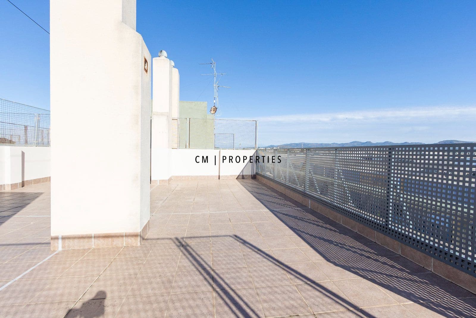 3 camera da letto Attico da affittare in La Pobla de Farnals con piscina garage - 1.400 € (Rif: 9829766)