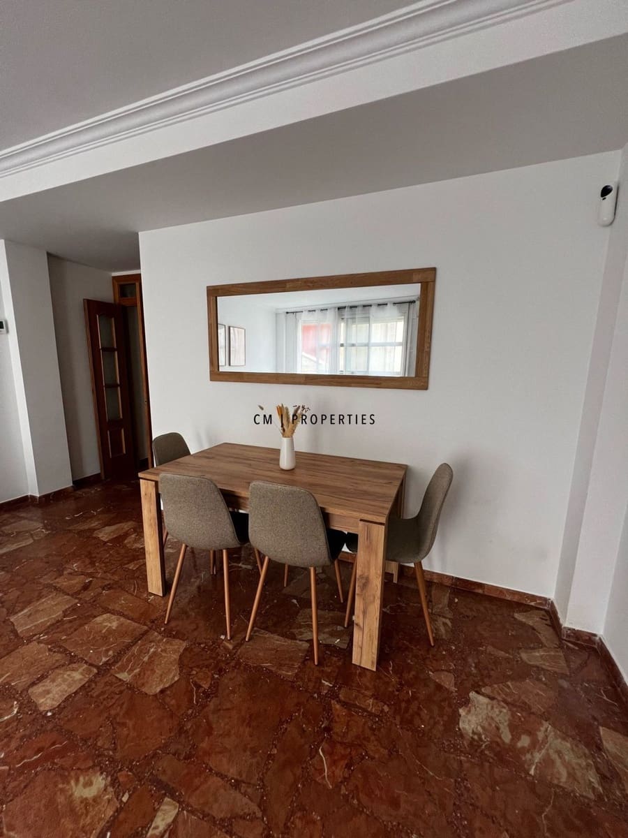 Piso de 2 habitaciones en Torrent en alquiler - 1.250 € (Ref: 9830015)