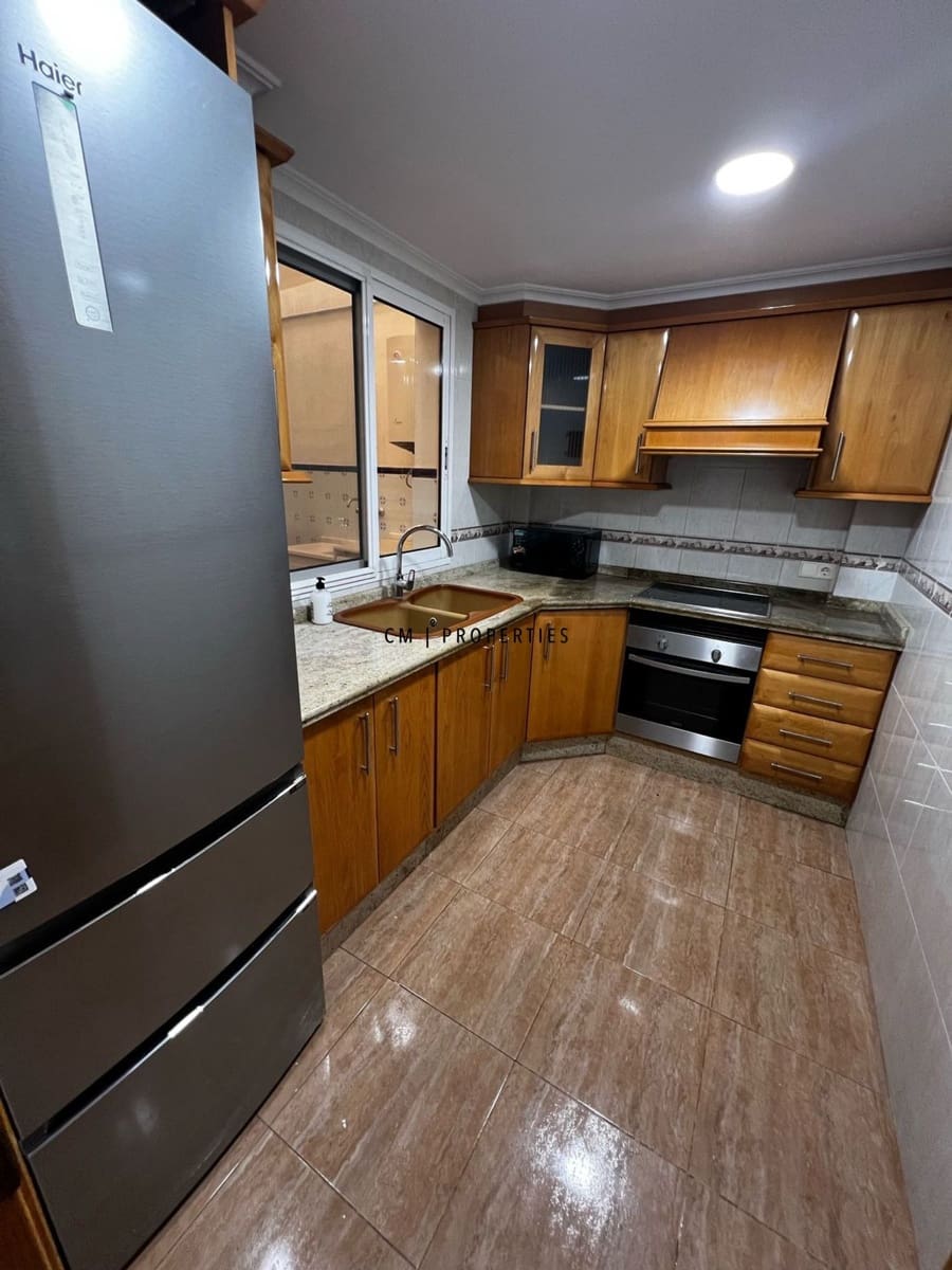 Piso de 2 habitaciones en Torrent en alquiler - 1.250 € (Ref: 9830015)