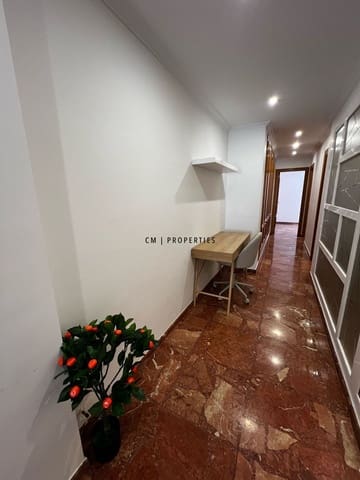 Piso de 2 habitaciones en Torrent en alquiler - 1.250 € (Ref: 9830015)