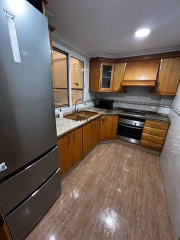 Piso de 2 habitaciones en Torrent en alquiler - 1.250 € (Ref: 9830015)