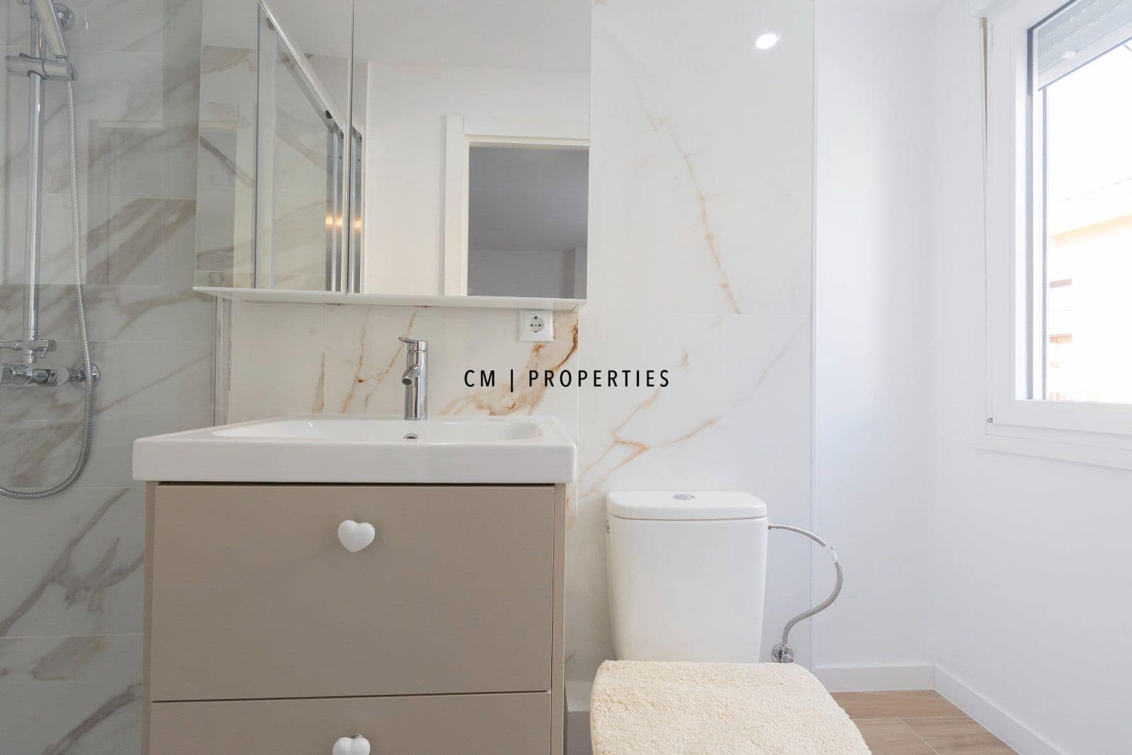 2 Zimmer Wohnung zu vermieten in Valencia Stadt - 1.400 € (Ref: 9832305)