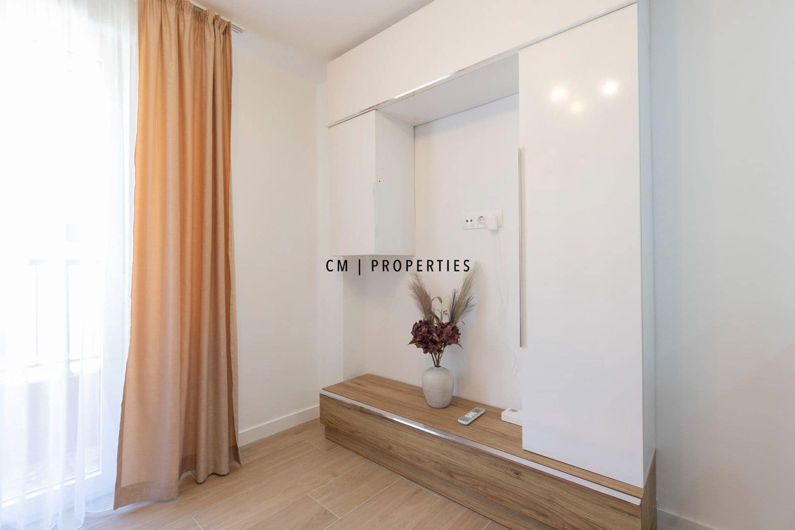2 Zimmer Wohnung zu vermieten in Valencia Stadt - 1.400 € (Ref: 9832305)