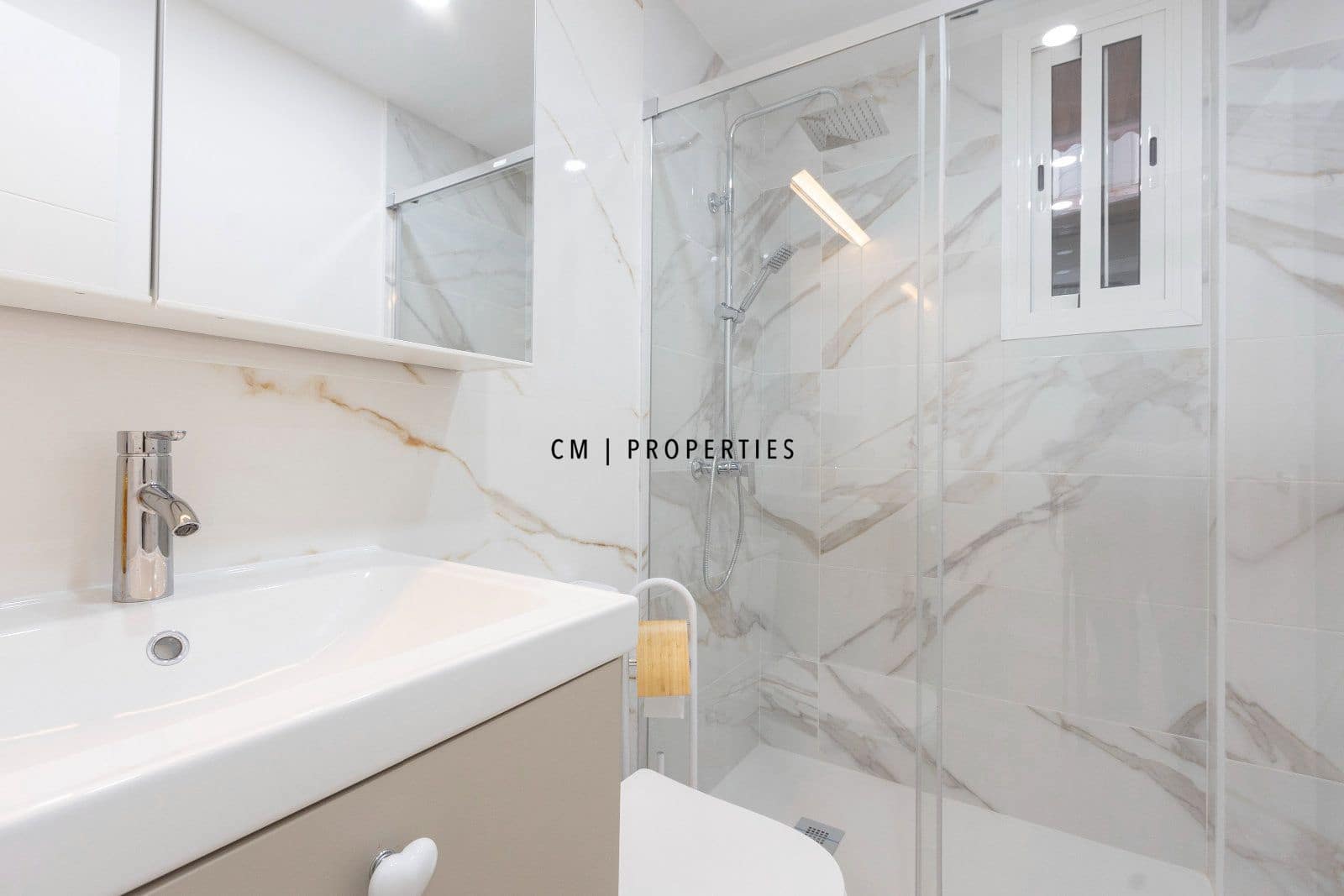 2 Zimmer Wohnung zu vermieten in Valencia Stadt - 1.400 € (Ref: 9832305)