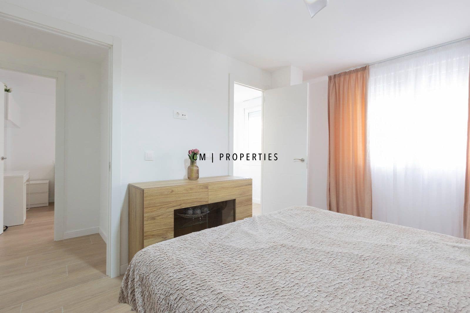 2 Zimmer Wohnung zu vermieten in Valencia Stadt - 1.400 € (Ref: 9832305)