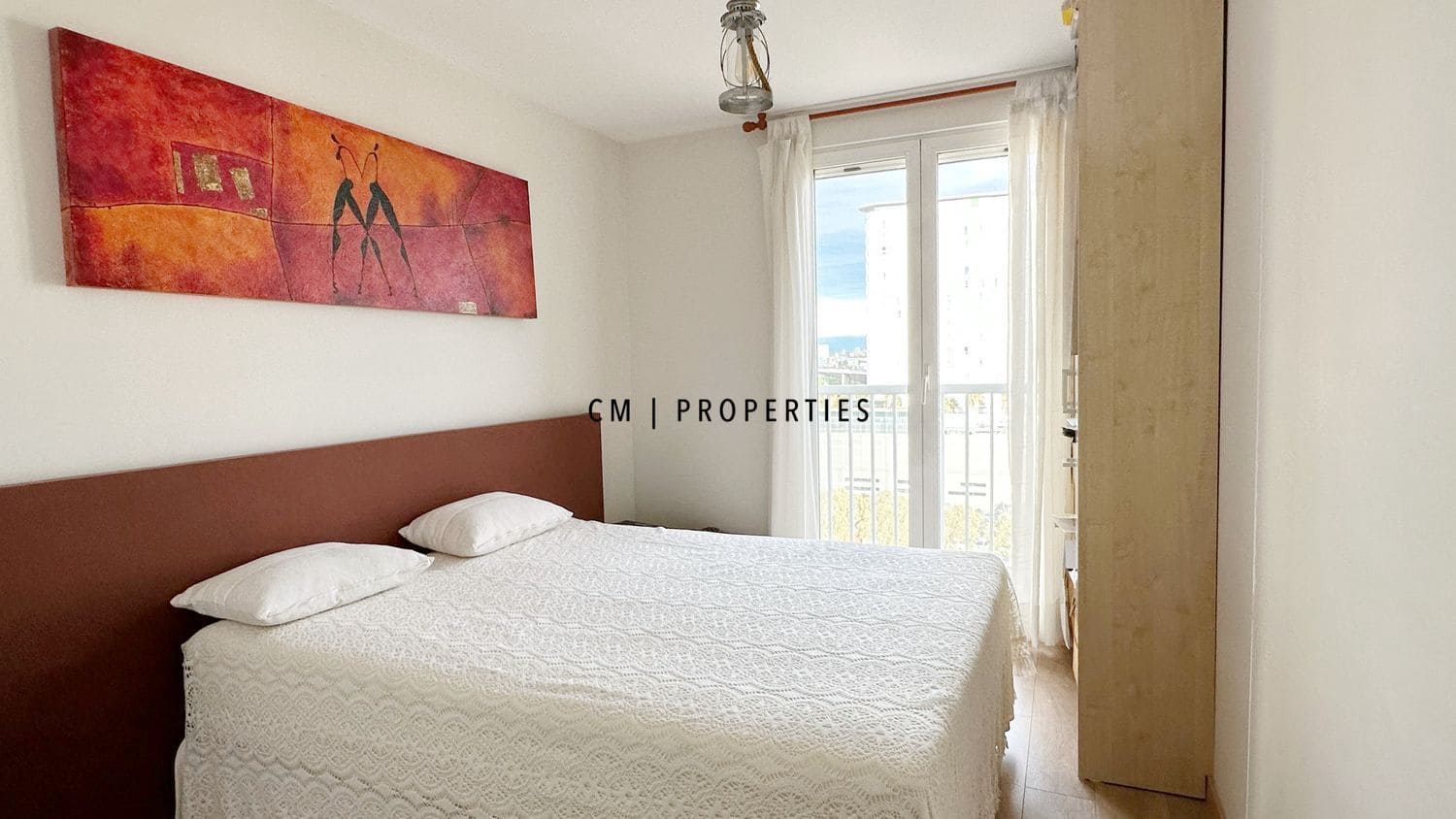 3 makuuhuone Asunto vuokrattavana paikassa Valencia kaupunki mukana uima-altaan - 2 200 € (Ref: 9832306)