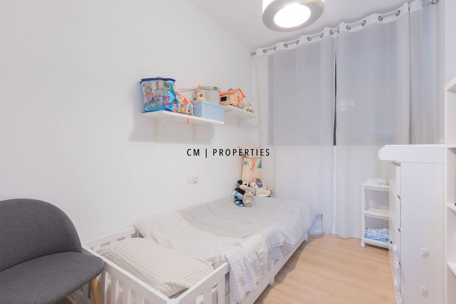 Piso de 3 habitaciones en València ciudad en alquiler con piscina garaje - 2.100 € (Ref: 9832892)