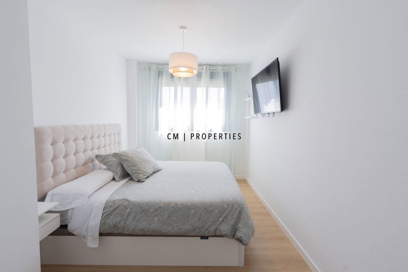 Piso de 3 habitaciones en València ciudad en alquiler con piscina garaje - 2.100 € (Ref: 9832892)