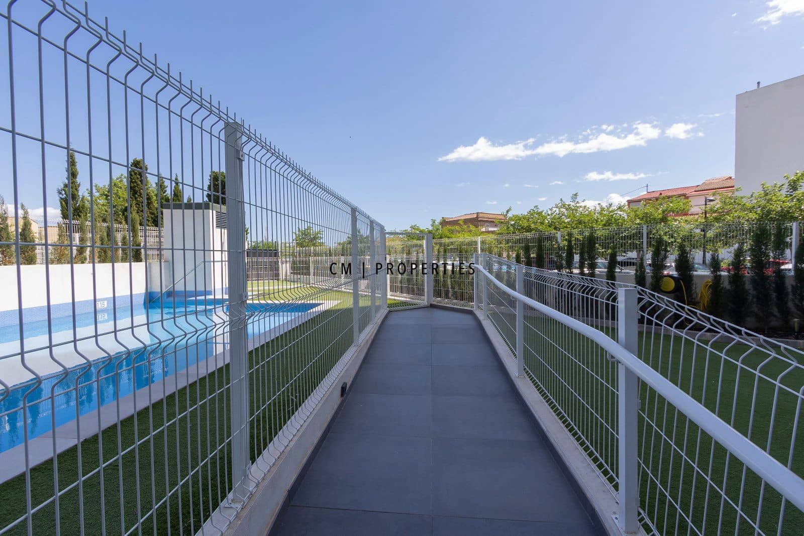 Piso de 3 habitaciones en València ciudad en alquiler con piscina garaje - 2.100 € (Ref: 9832892)