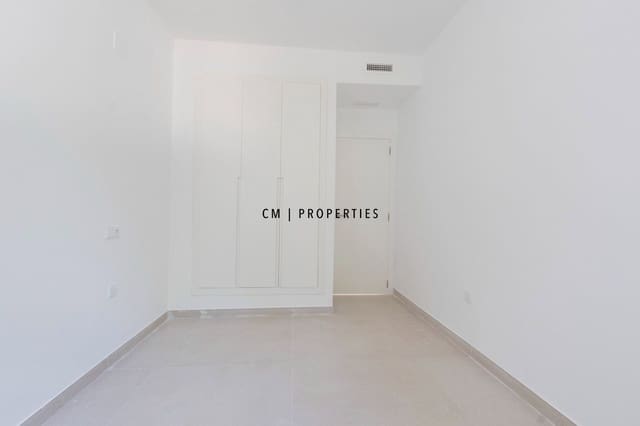 4 Zimmer Villa zu verkaufen in Chiva - 483.000 € (Ref: 9832894)