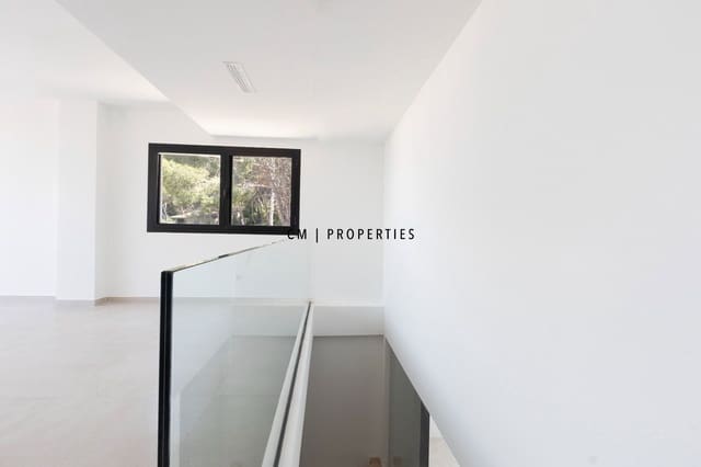 4 Zimmer Villa zu verkaufen in Chiva - 483.000 € (Ref: 9832894)