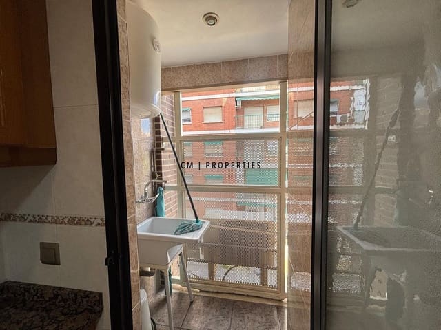 3 slaapkamer Flat te huur in Quatre Carreres, Valencia stad - € 1.400 (Ref: 9834036)