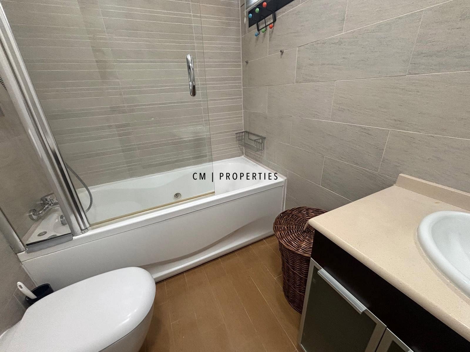 3 slaapkamer Flat te huur in Valencia stad - € 1.400 (Ref: 9834036)