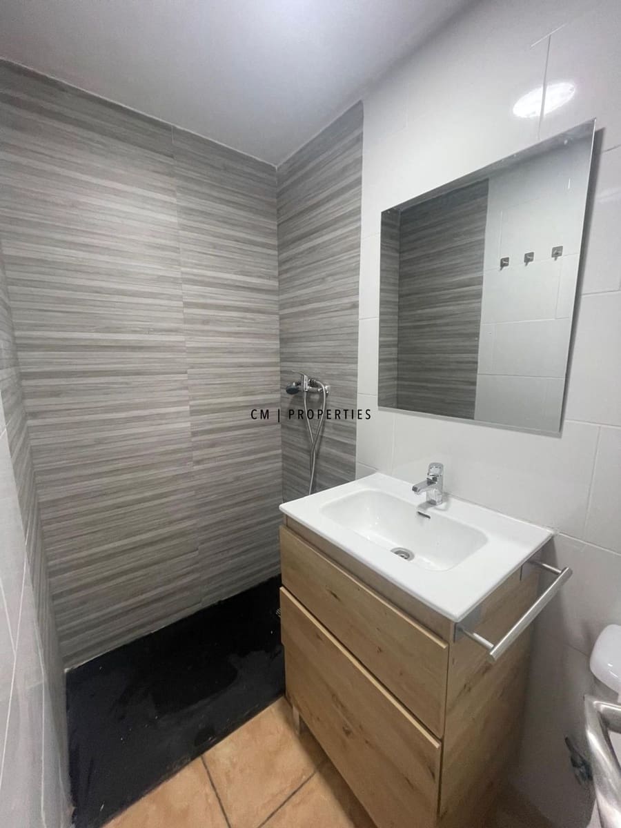 4 sovrum Villa till salu i Alicante stad - 89 700 € (Ref: 9834243)