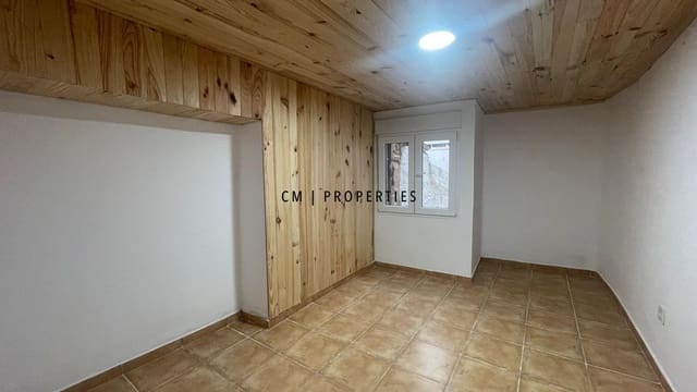 4 sovrum Villa till salu i Alicante stad - 89 700 € (Ref: 9834243)