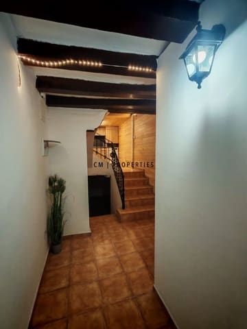 4 makuuhuone Huvila myytävänä paikassa Alicante kaupunki - 89 700 € (Ref: 9834243)