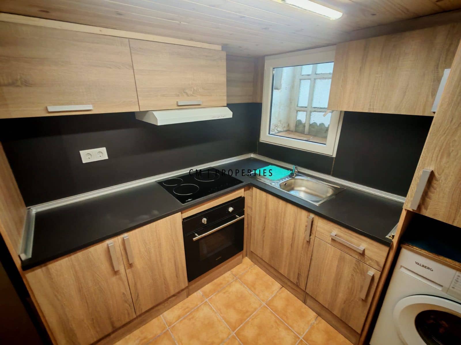 4 bedroom Villa for sale in Alicante / Alacant city - € 89,700 (Ref: 9834243)