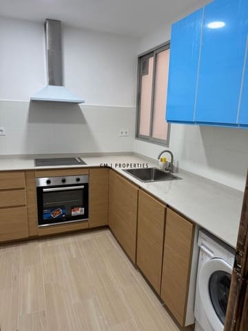 4 sovrum Lägenhet att hyra i Extramurs, Valencia stad - 1 775 € (Ref: 9834660)
