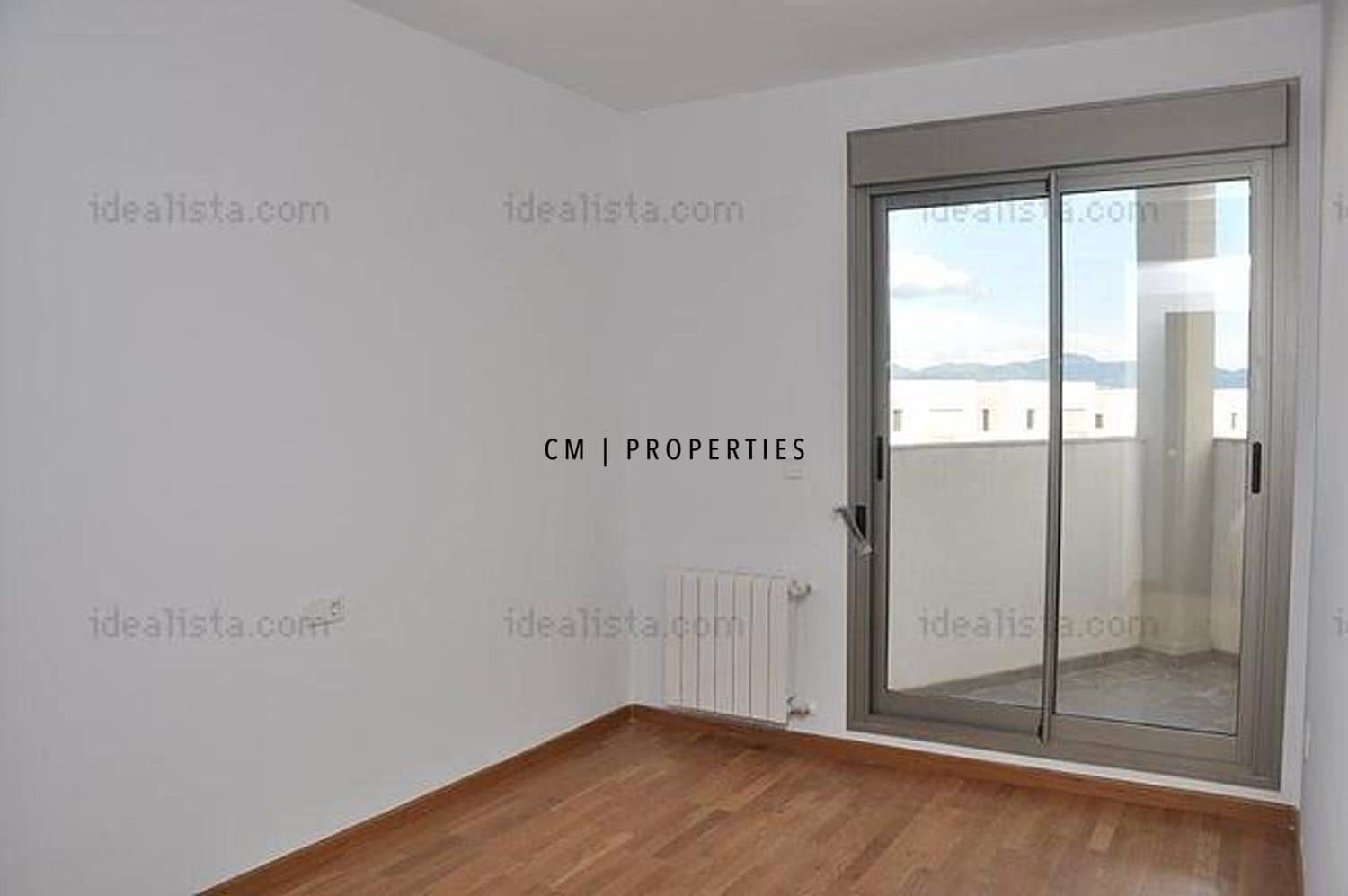 Chalet de 3 habitaciones en Bétera en alquiler con piscina garaje - 2.500 € (Ref: 9838729)